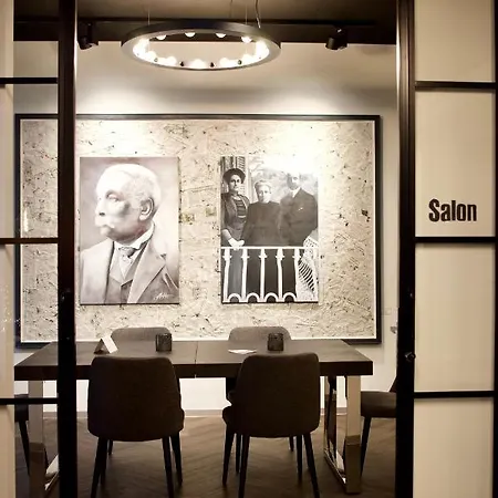 Zeitgeist Hotel 3*