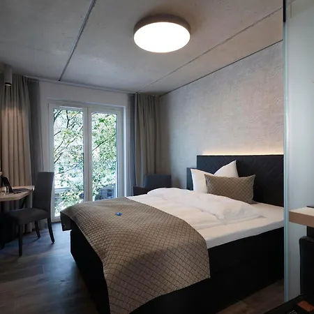 Отель Zeitgeist 3*